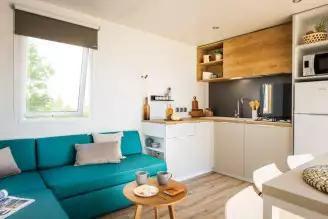 Camping de Kersentic 3*, Camping 3* à Fouesnant (Finistère) - Location Cabane pour 4 personnes - Photo N°4