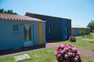 Camping Le Bel Air 5*, Camping 5* à Les Sables d'Olonne (Vendée) - Location Appartement pour 4 personnes - Photo N°2