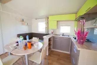 Camping Les Alizés 4*, Camping 4* à Lannion (Cotes d'Armor) - Location Mobil Home pour 6 personnes - Photo N°24