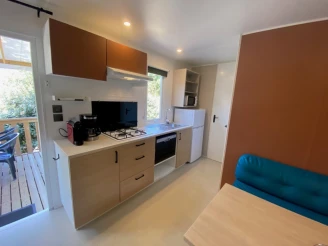 Camping Le Colomba - 4*, Camping 4* à Propriano (Corse du Sud) - Location Mobil Home pour 4 personnes - Photo N°3