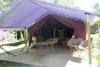 Camping La Rivière 3*, Camping 3* à Saint Maime (Alpes de Haute Provence) - Location Tente équipée pour 5 personnes