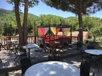 Camping La Rivière 3*, Camping 3* à Saint Maime (Alpes de Haute Provence) - Location Tente équipée pour 5 personnes