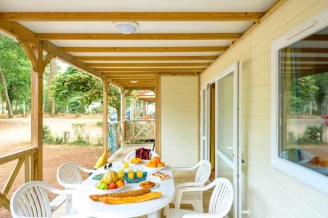 Camping Les Biches 4*, Camping 4* à Saint Hilaire de Riez (Vendée) - Location Chalet pour 7 personnes - Photo N°3