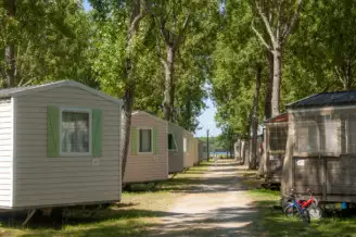 Camping Aurilandes 3*, Camping 3* à Aureilhan (Landes) - Location Mobil Home pour 5 personnes - Photo N°3