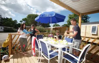 Camping Kerarno 4*, Camping 4* à Saint Philibert (Morbihan) - Location Mobil Home pour 6 personnes - Photo N°4