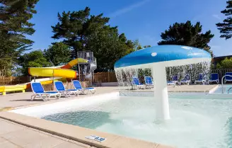 Camping Le Port de la Chaine 4*, Camping 4* à Pleubian (Cotes d'Armor) - Location Mobil Home pour 4 personnes - Photo N°3