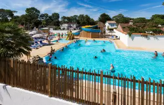 Camping Les Dunes 4*, Camping 4* à Longeville sur Mer (Vendée) - Location Mobil Home pour 4 personnes - Photo N°10