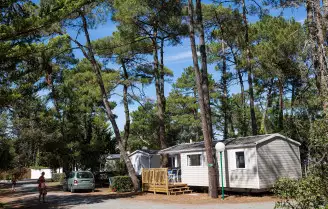 Camping Les Dunes 4*, Camping 4* à Longeville sur Mer (Vendée) - Location Mobil Home pour 4 personnes - Photo N°14