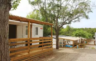 Camping Vilanova Park 4*, Camping 4* à Vilanova I la Geltru (Barcelone) - Location Chalet pour 6 personnes - Photo N°1