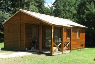 Camping Le Moulin 3*, Camping 4* à Martres Tolosane (Haute Garonne) - Location Chalet pour 5 personnes - Photo N°1