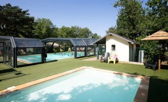 Camping Les Hirondelles 4*, Camping 3* à Loupiac (Lot) - Location Cabane pour 5 personnes - Photo N°1