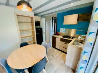 Camping Les Hirondelles 4*, Camping 3* à Loupiac (Lot) - Location Chalet pour 6 personnes - Photo N°3