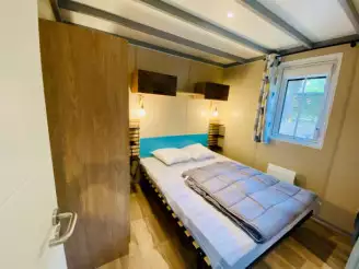 Camping Les Hirondelles 4*, Camping 3* à Loupiac (Lot) - Location Chalet pour 6 personnes - Photo N°4