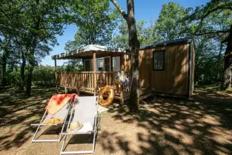 Camping Les Hirondelles 4*, Camping 3* à Loupiac (Lot) - Location Mobil Home pour 6 personnes - Photo N°3