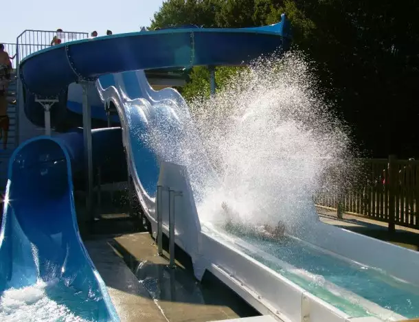 Camping Landes Bleues 4*, Camping 4* à Aureilhan (Landes) - Location Mobil Home pour 6 personnes - Photo N°3