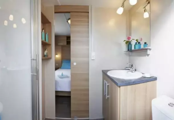 Camping Landes Bleues 4*, Camping 4* à Aureilhan (Landes) - Location Mobil Home pour 6 personnes - Photo N°5