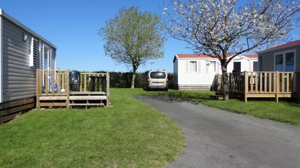 Camping Le Rouge Gorge 4*, Camping 4* à Saint Laurent sur Sèvre (Vendée) - Location Mobil Home pour 4 personnes - Photo N°7