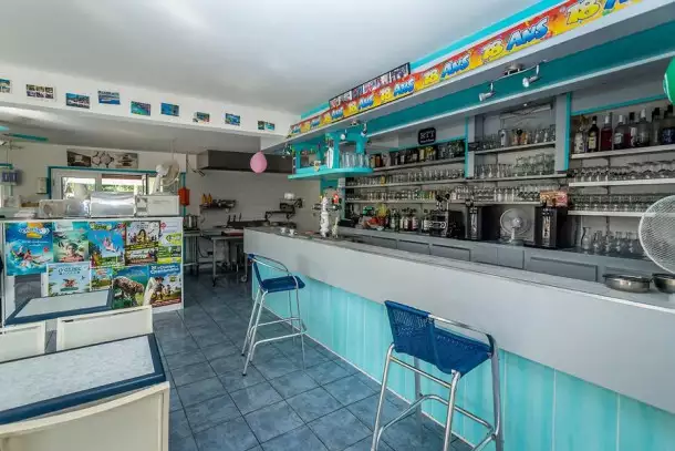 Camping Les Flots Bleus 4*, Camping 4* à La Faute sur Mer (Vendée) - Location Mobil Home pour 6 personnes - Photo N°6