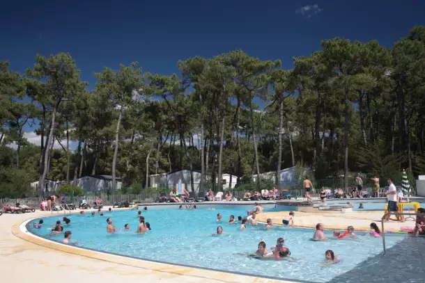 Camping de la Plage de Riez 3*, Camping 3* à Saint Hilaire de Riez (Vendée) - Location Mobil Home pour 6 personnes - Photo N°8