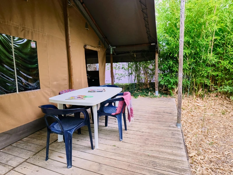 Ludo Camping 3*, Camping 3* à Lussas (Ardèche) - Location Bungalow pour 5 personnes - Photo N°5