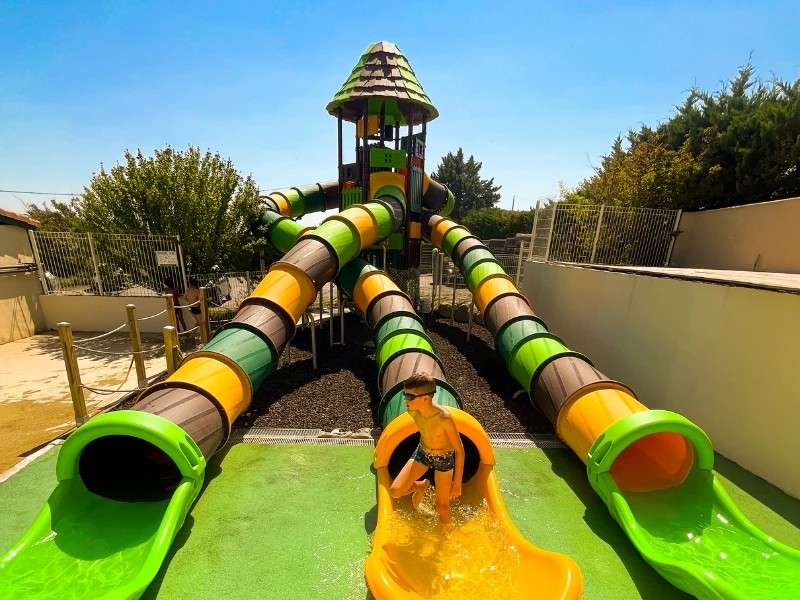 Ludo Camping 3*, Camping 3* à Lussas (Ardèche) - Location Bungalow pour 5 personnes - Photo N°16