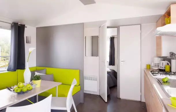 Camping Resort Els Pins 3*, Camping 3* à Malgrat de Mar (Barcelone) - Location Bungalow pour 5 personnes - Photo N°4