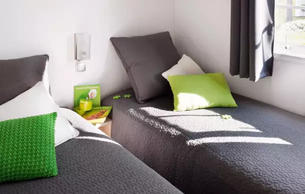 Camping Resort Els Pins 3*, Camping 3* à Malgrat de Mar (Barcelone) - Location Bungalow pour 5 personnes - Photo N°7