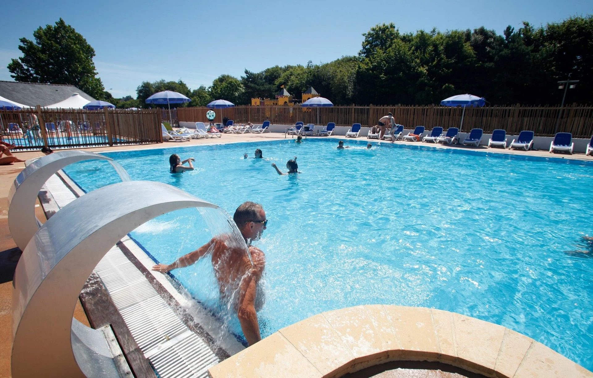 Camping Kerarno 4*, Camping 4* à Saint Philibert (Morbihan) - Location Mobil Home pour 6 personnes - Photo N°8