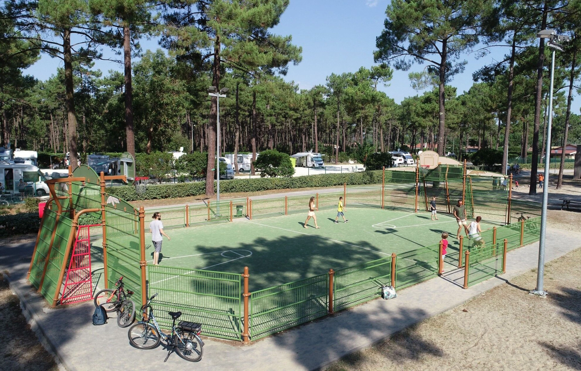 Camping Médoc Plage 4*, Camping 4* à Vendays Montalivet (Gironde) - Location Tente équipée pour 4 personnes - Photo N°12