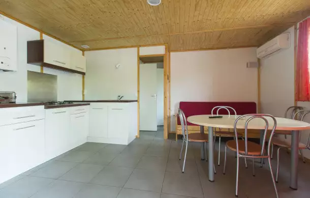 Camping Vilanova Park 4*, Camping 4* à Vilanova I la Geltru (Barcelone) - Location Chalet pour 6 personnes - Photo N°6