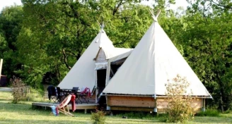 Domaine d'Escapa 4*, Camping 4* à Estipouy (Gers) - Location Tente équipée pour 7 personnes - Photo N°1