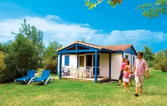 Domaine Port Lalande, Camping à Castelmoron sur Lot (Lot et Garonne) - Location Mobil Home pour 4 personnes
