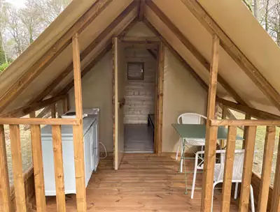 Camping le Lac O Fées 3*, Camping 3* à Priziac (Morbihan) - Location Tente équipée pour 2 personnes - Photo N°5