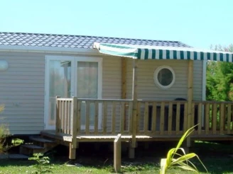 Camping Le Grand'R 4*, Camping 4* à La Faute sur Mer (Vendée) - Location Mobil Home pour 4 personnes - Photo N°2