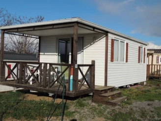Camping Beaume Giraud 3*, Camping 3* à Balazuc (Ardèche) - Location Mobil Home pour 4 personnes - Photo N°2