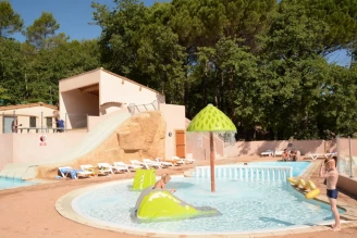 Camping Lou Cantaire 3*, Camping 3* à Fayence (Var) - Location Mobil Home pour 4 personnes - Photo N°4