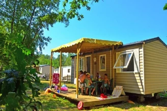 Camping La Clairière 4*, Camping 4* à Saint Paul en Born (Landes) - Location Mobil Home pour 6 personnes - Photo N°1