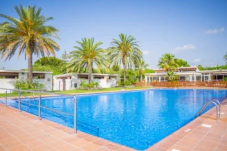 Camping Cambrils Caban 3*, Camping 1* à Cambrils (Tarragone) - Location Tente équipée pour 4 personnes - Photo N°2