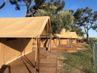 Camping Cambrils Caban 3*, Camping 1* à Cambrils (Tarragone) - Location Tente équipée pour 4 personnes - Photo N°3