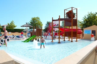 Camping La Trevillière 4* Ze collection, Camping 4* à Bretignolles sur Mer (Vendée) - Location Mobil Home pour 2 personnes - Photo N°2