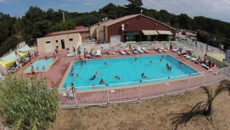 Camping Les Casteillets 3*, Camping 3* à Saint Jean Pla de Corts (Pyrénées Orientales) - Location Mobil Home pour 4 personnes - Photo N°9