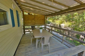 Camping Les Cent Chênes 4*, Camping 4* à Saint Jeannet (Alpes Maritimes) - Location Mobil Home pour 4 personnes - Photo N°3