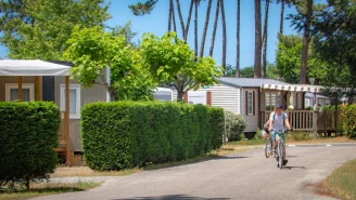 Camping Les Goélands 3* Ze collection, Camping 3* à Arès (Gironde) - Location Mobil Home pour 5 personnes - Photo N°6