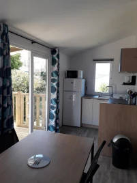 Camping Les Peupliers 3*, Camping 3* à Pouldreuzic (Finistère) - Location Mobil Home pour 4 personnes - Photo N°4
