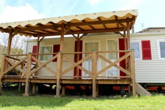 Camping Saint Amand 4*, Camping 4* à Laurac en Vivarais (Ardèche) - Location Mobil Home pour 6 personnes - Photo N°1