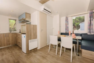 Camping Torre del Porticciolo 4*, Camping 4* à Alghero (Sassari) - Location Mobil Home pour 4 personnes - Photo N°4