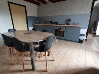 Camping d'Auberoche 3* , Camping 3* à Bassillac et Auberoche (Dordogne) - Location Gite pour 8 personnes - Photo N°2