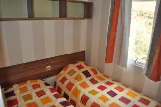 Camping des Bastides 4*, Camping 4* à Salles (Lot et Garonne) - Location Mobil Home pour 6 personnes - Photo N°2