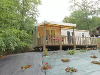 Camping des Bastides 4*, Camping 4* à Salles (Lot et Garonne) - Location Mobil Home pour 4 personnes - Photo N°1