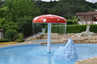 Camping des Bastides 4*, Camping 4* à Salles (Lot et Garonne) - Location Chalet pour 4 personnes - Photo N°10